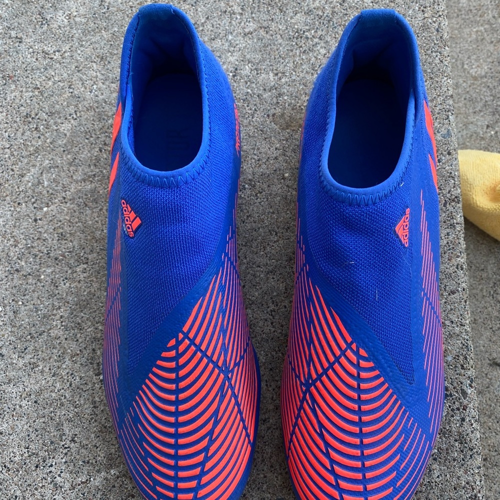 Adidas Predator soccer cleats, size 10